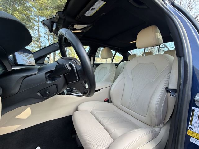 Used 2022 BMW 540i w/ Premium Package image 11