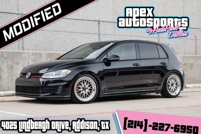 Used 2021 Volkswagen Golf S image 1