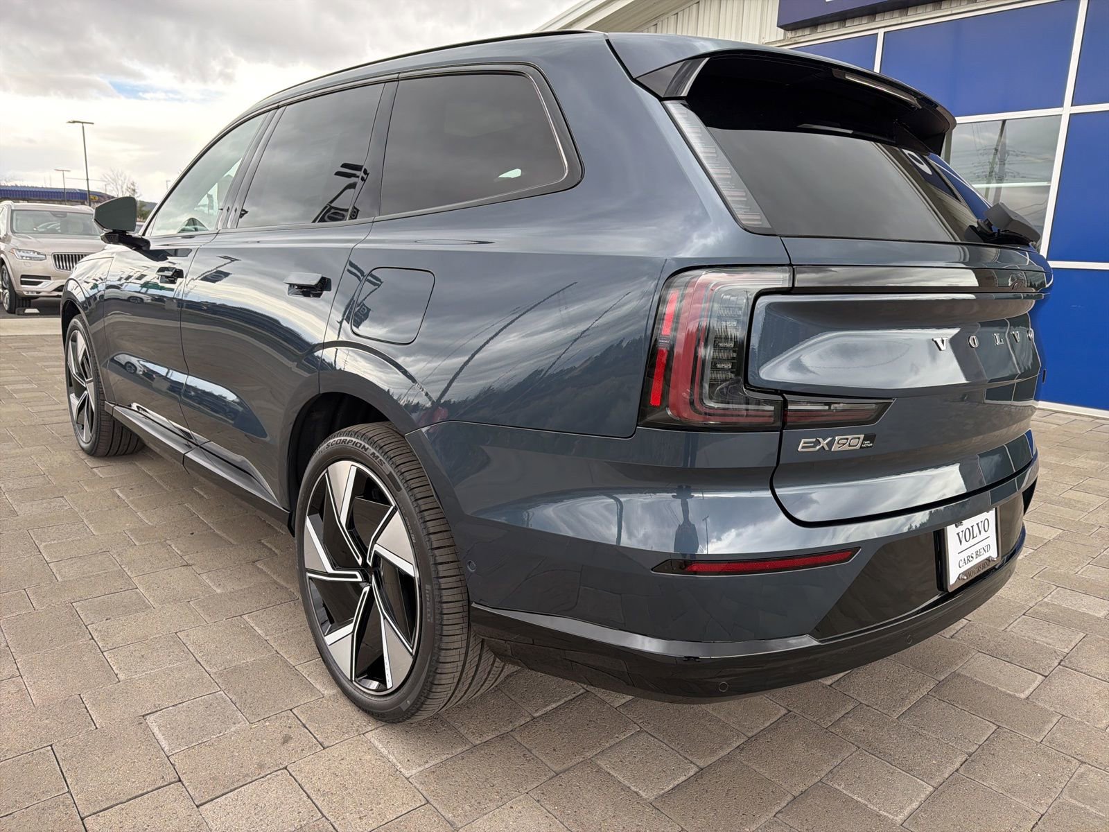 New 2026 Volvo EX90 Ultra image 4