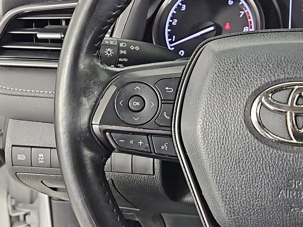 Used 2022 Toyota Camry SE image 29
