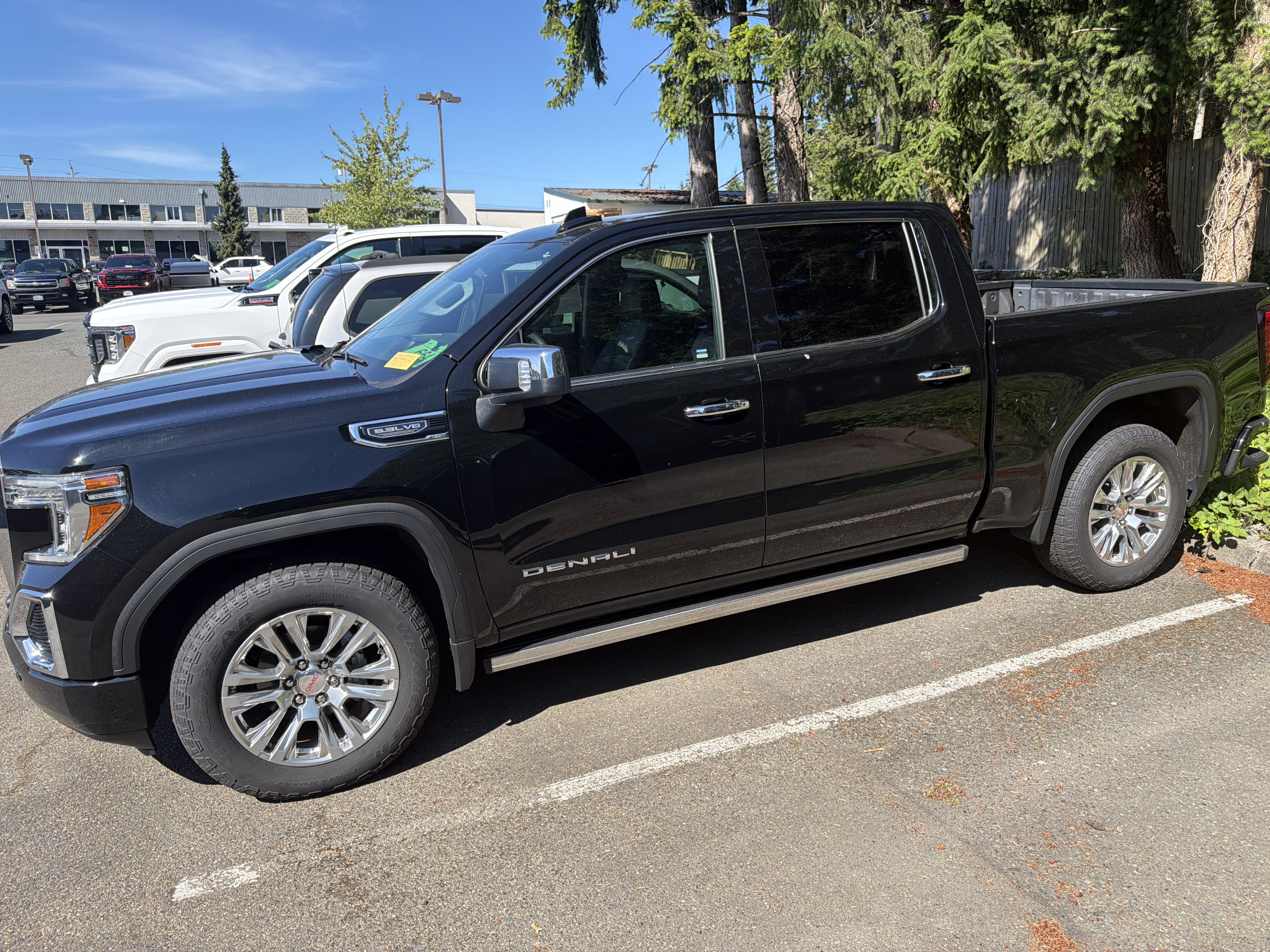Used 2019 GMC Sierra 1500 Denali w/ Technology Package AWD/4WD image 1