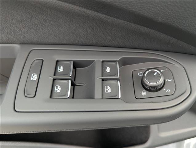 New 2026 Volkswagen GTI SE FWD image 10