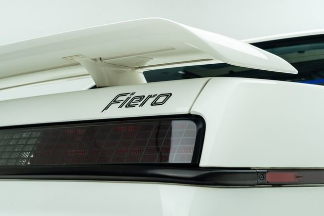 Used 1988 Pontiac Fiero image 17