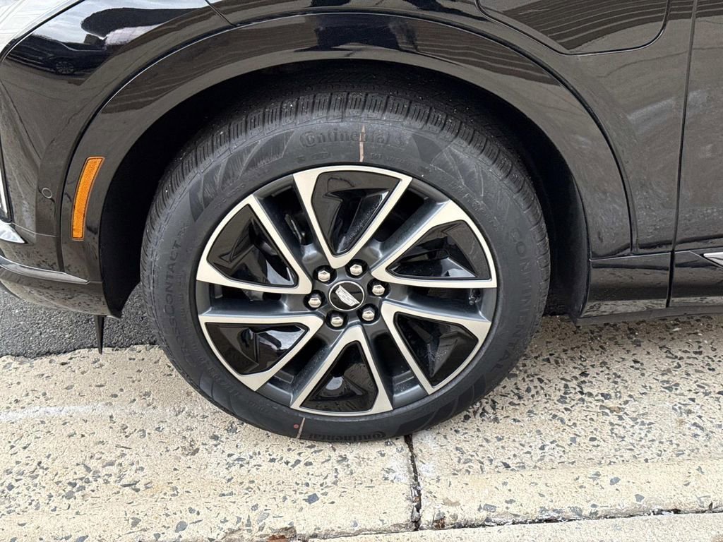 New 2026 Cadillac Optiq Sport 1 RWD image 7
