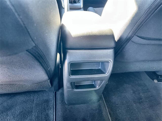 Used 2017 Nissan Sentra S image 18