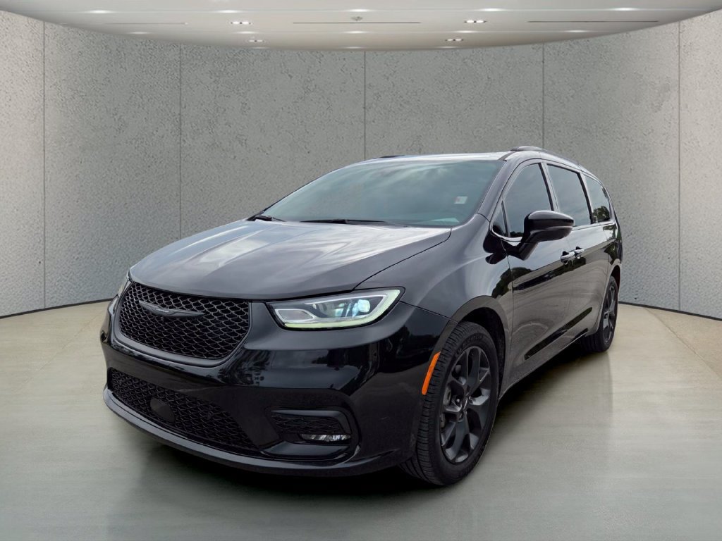 Used 2023 Chrysler Pacifica Limited w/ S Appearance Package AWD/4WD image 12