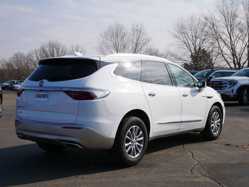 Used 2023 Buick Enclave Essence AWD/4WD image 10