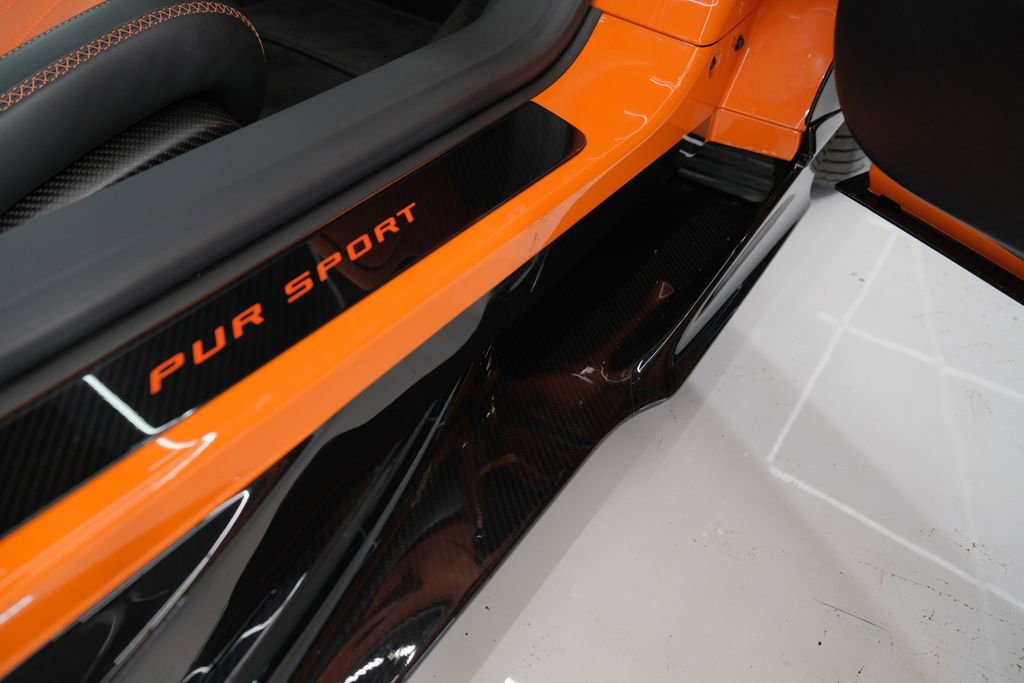 Used 2023 Bugatti Chiron Pur Sport image 46