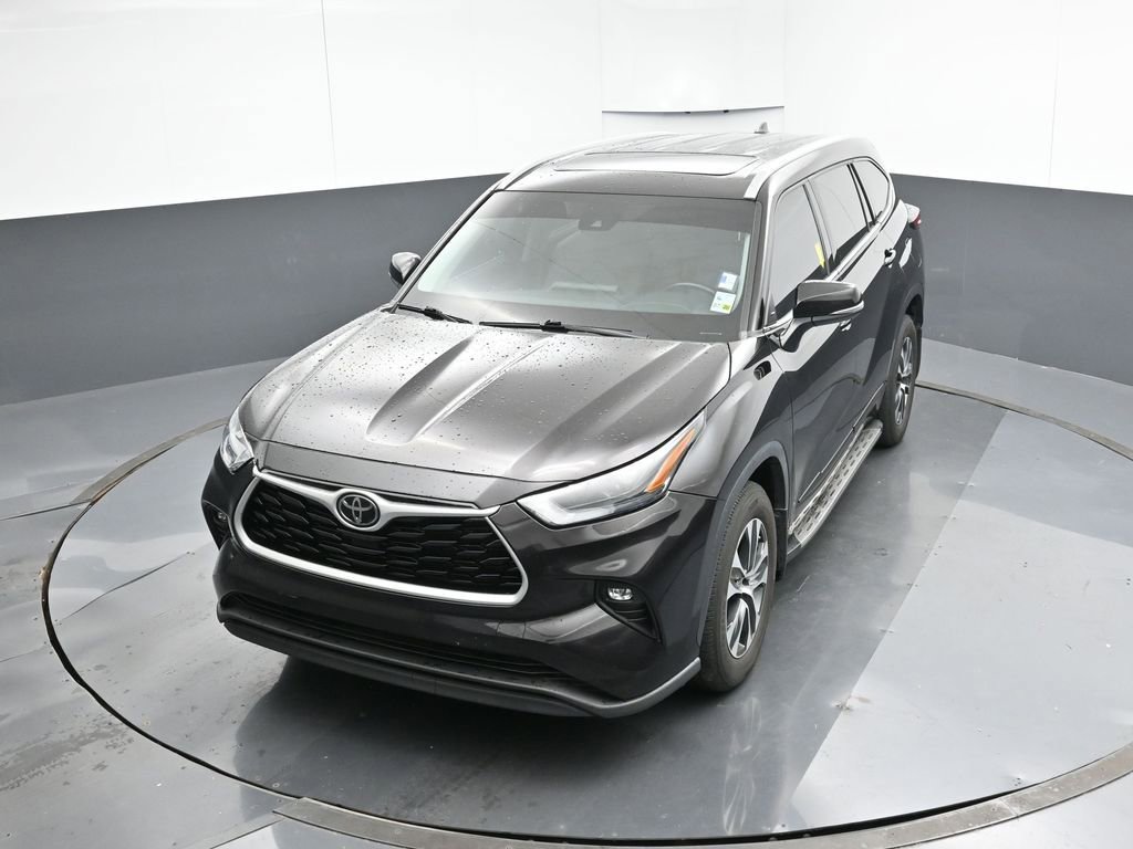 Used 2022 Toyota Highlander XLE image 47
