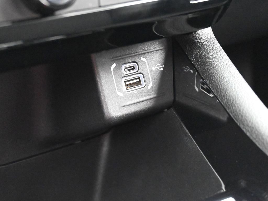 Used 2023 Jeep Compass Altitude image 24