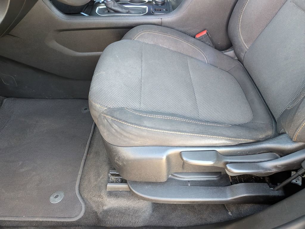 Used 2019 Chevrolet Traverse LS FWD image 13