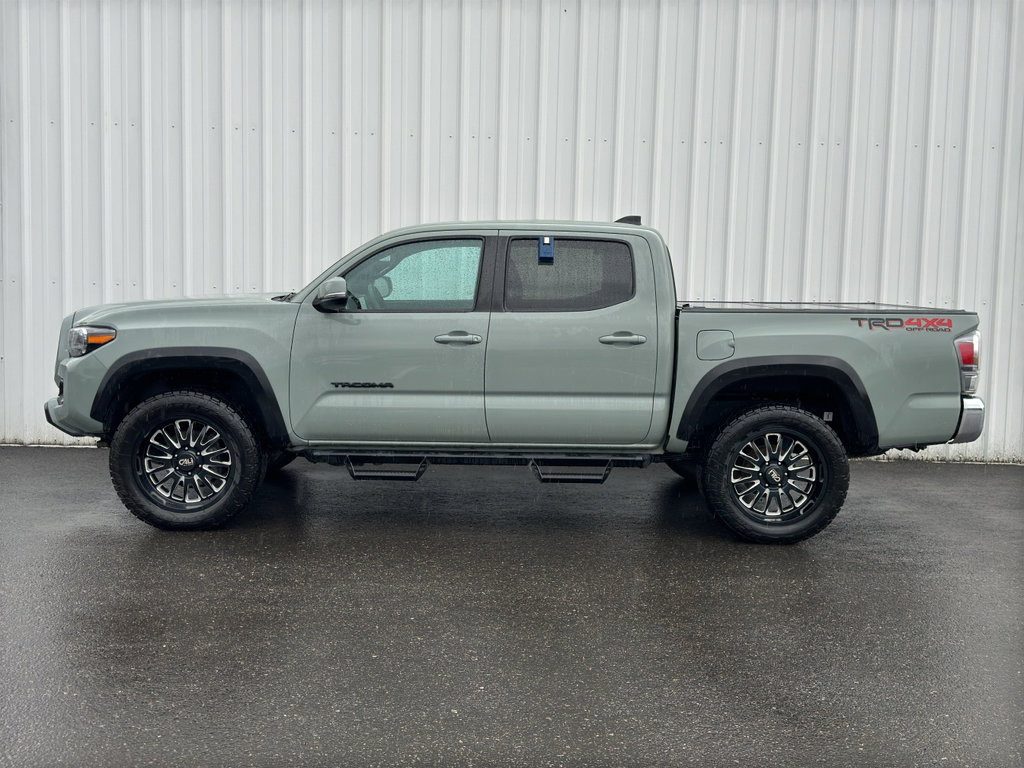 Certified 2023 Toyota Tacoma TRD Off-Road w/ Black Out Package (TMS) image 3