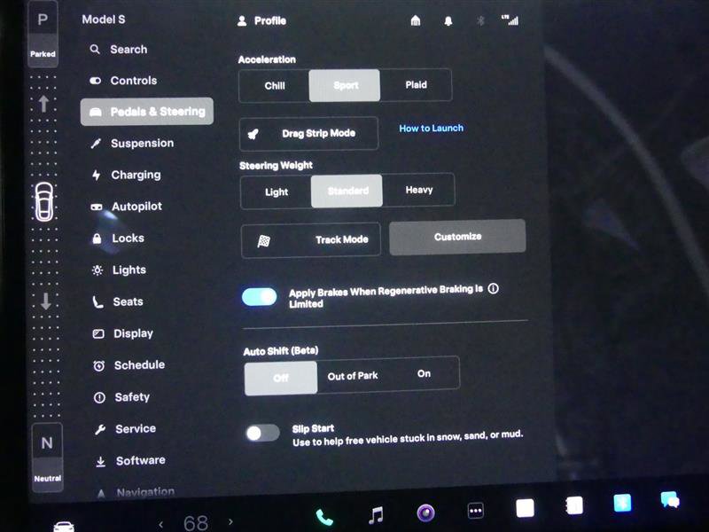 Used 2021 Tesla Model S Plaid image 12