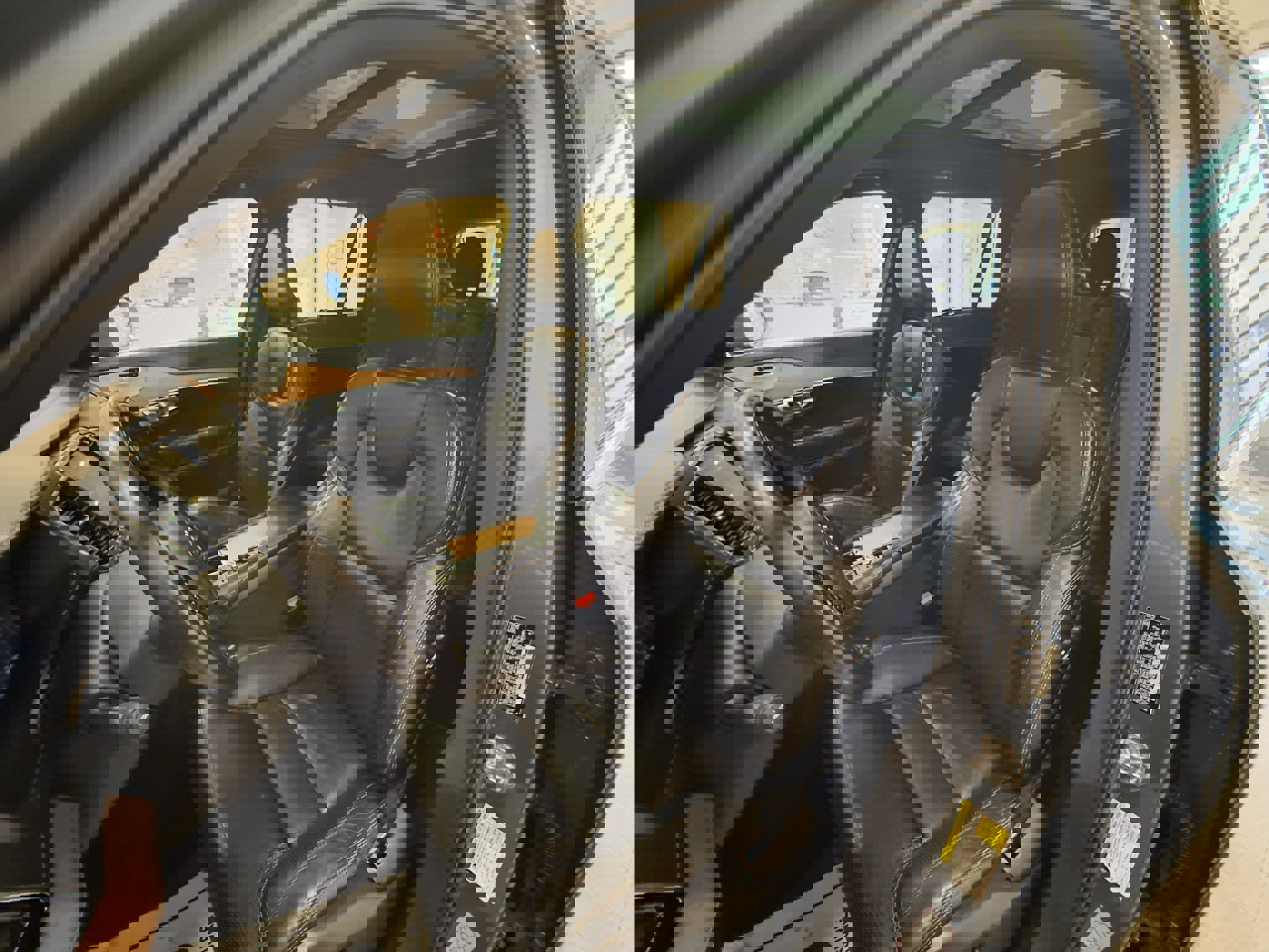 Used 2018 Volvo XC90 T6 Inscription w/ Convenience Package image 22