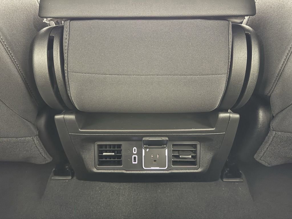 New 2025 Chevrolet Silverado 1500 LT image 31