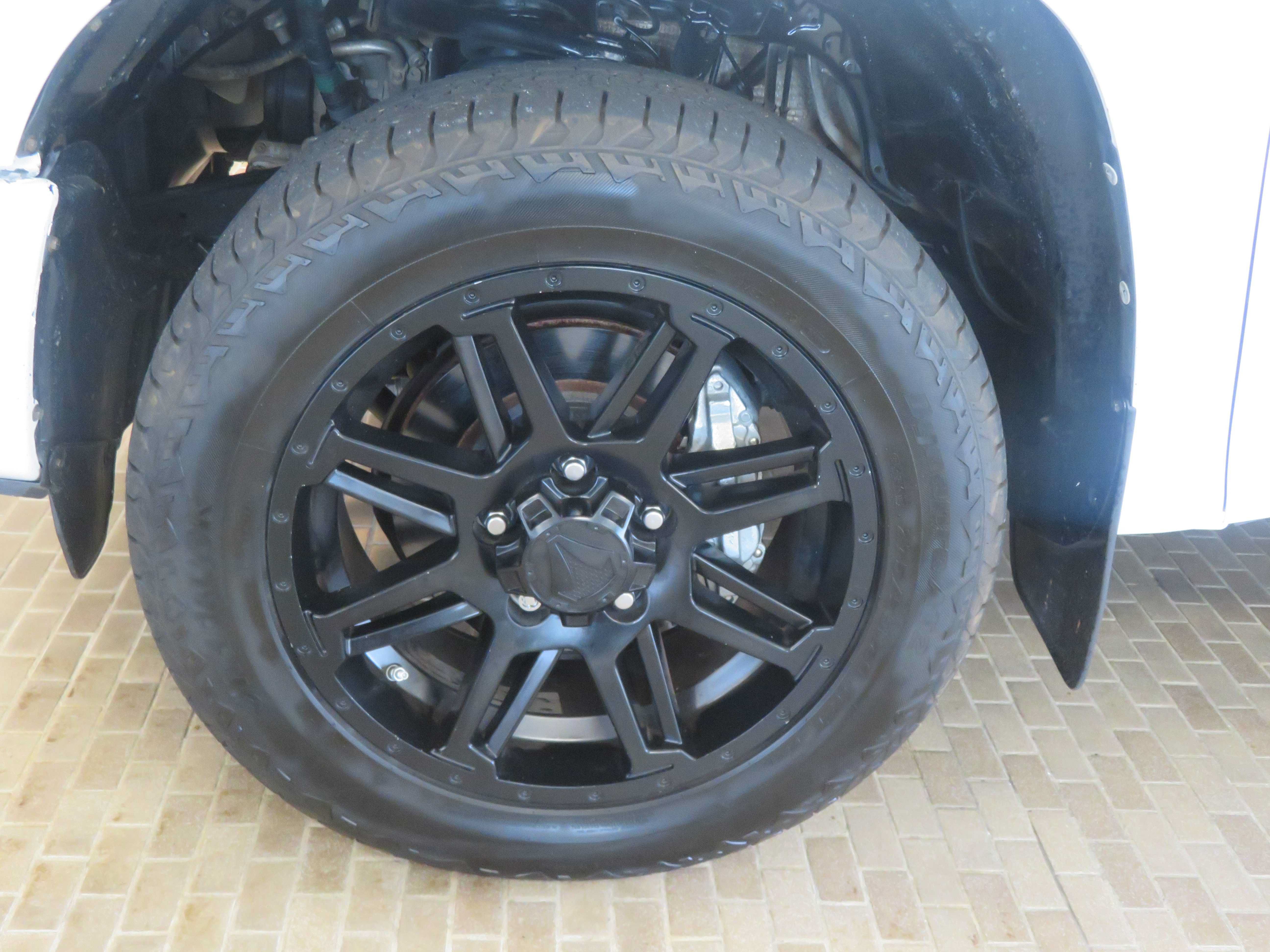 Used 2018 Toyota Tundra SR5 w/ SR5 Upgrade Package AWD/4WD image 7