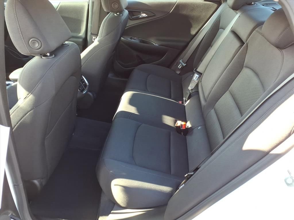 Used 2024 Chevrolet Malibu LT image 12