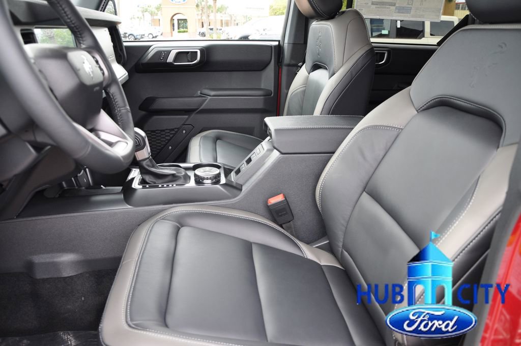 New 2026 Ford Bronco Outer Banks image 10