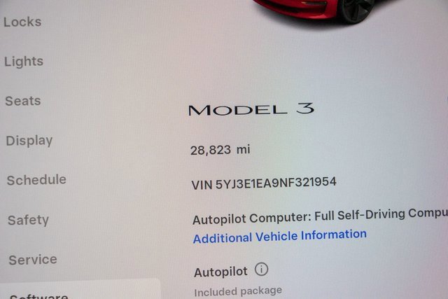Used 2022 Tesla Model 3 Standard Range image 33