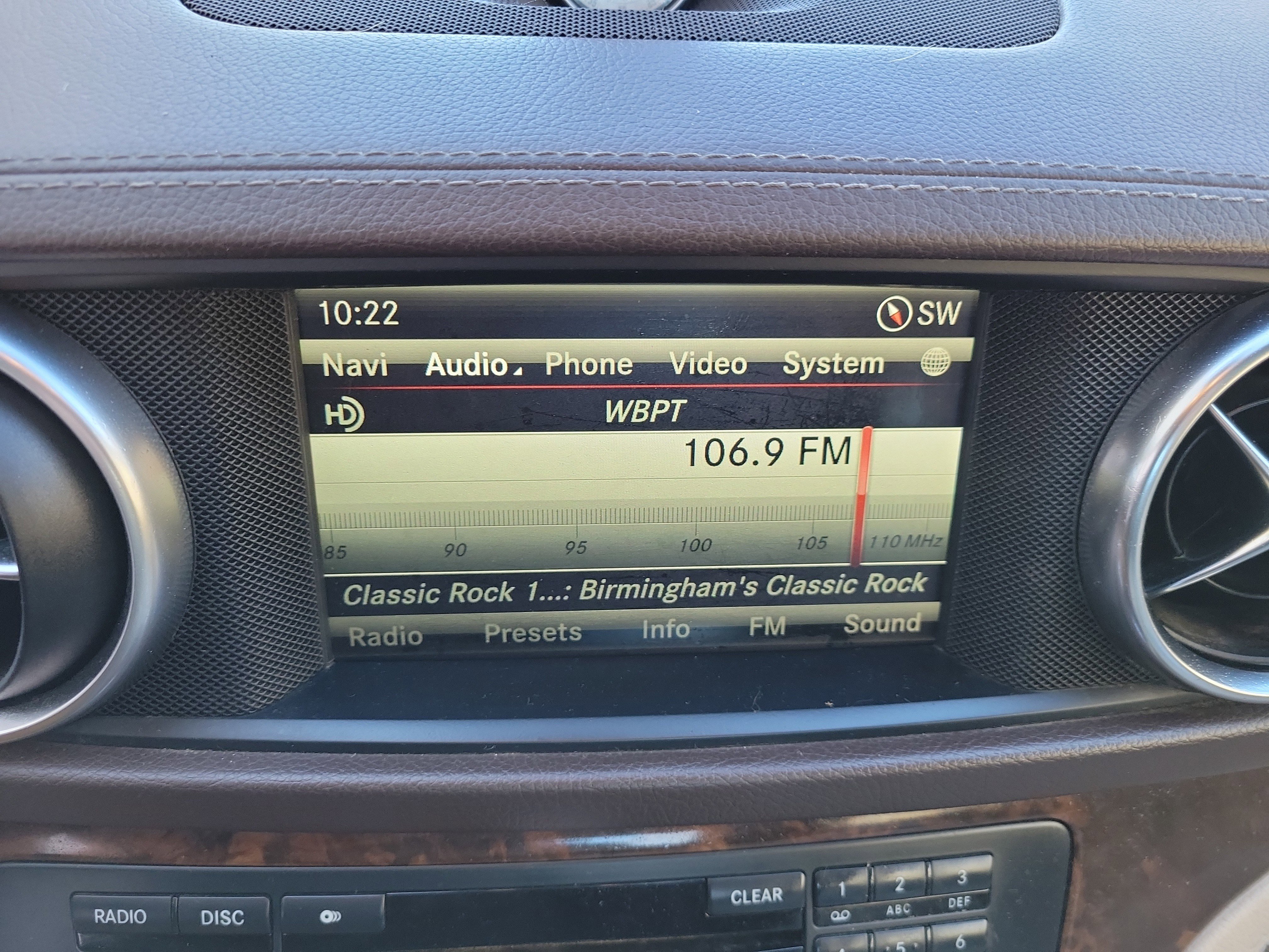 Used 2014 Mercedes-Benz SL 550 image 12