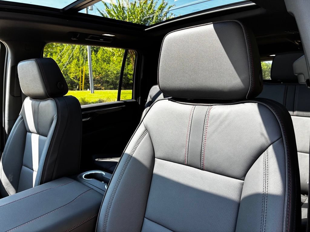 New 2026 Chevrolet Suburban RST w/ Comfort Package RWD image 24