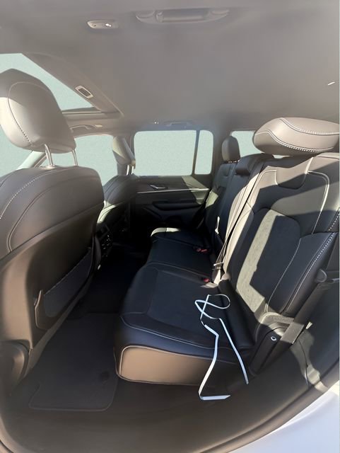 New 2026 Jeep Grand Cherokee Altitude image 22