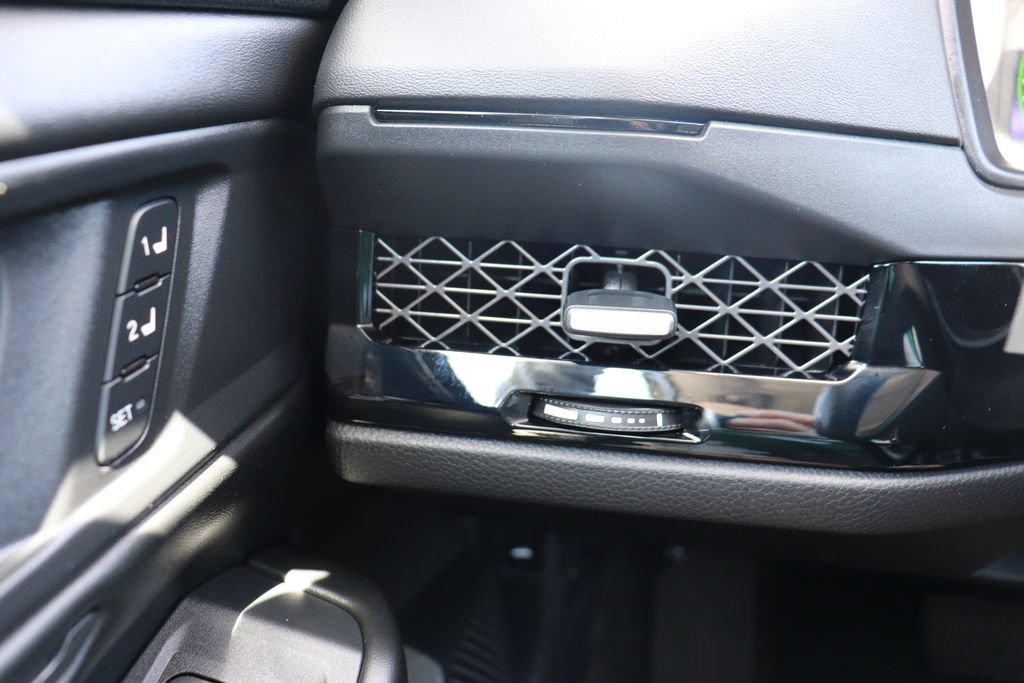 Used 2023 Honda Accord EX-L image 25