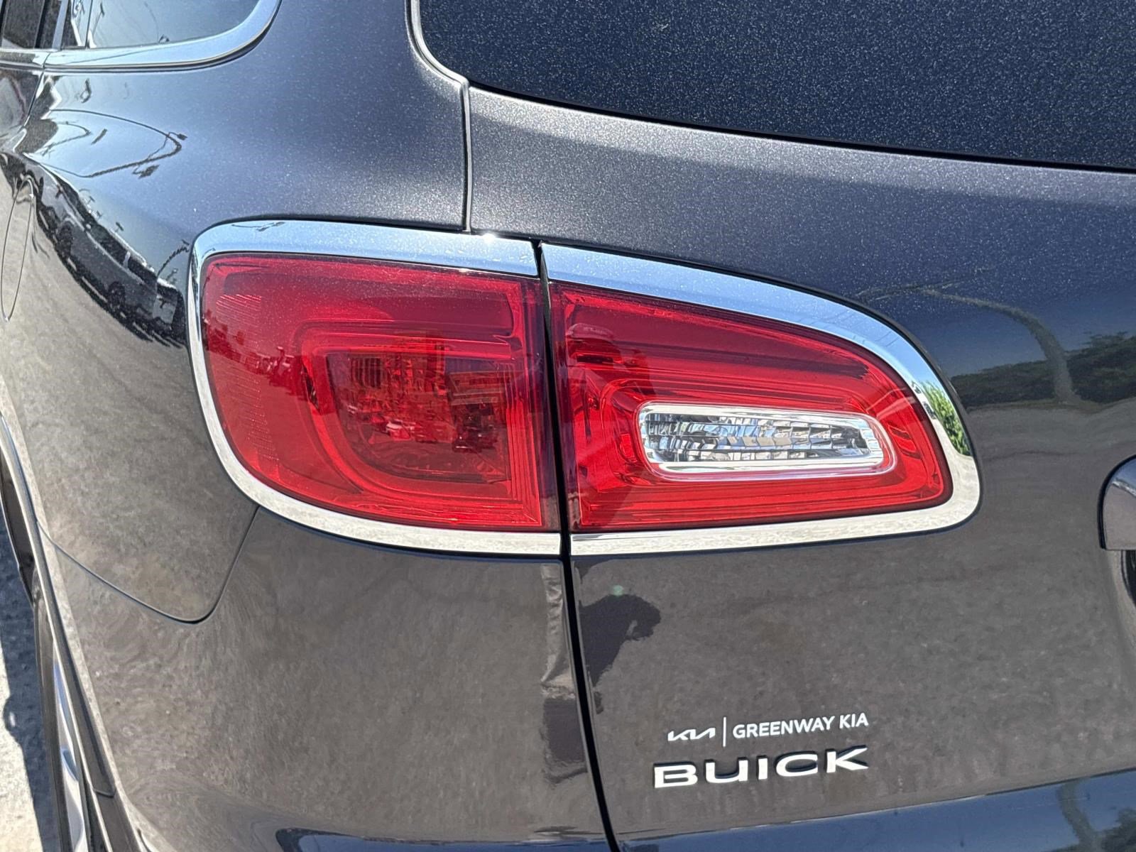 Used 2017 Buick Enclave Leather image 10