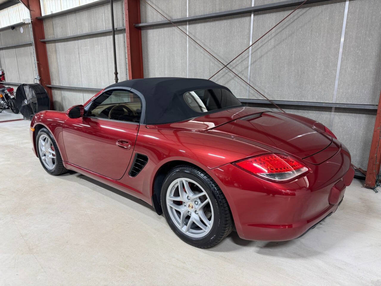 Used 2011 Porsche Boxster image 25
