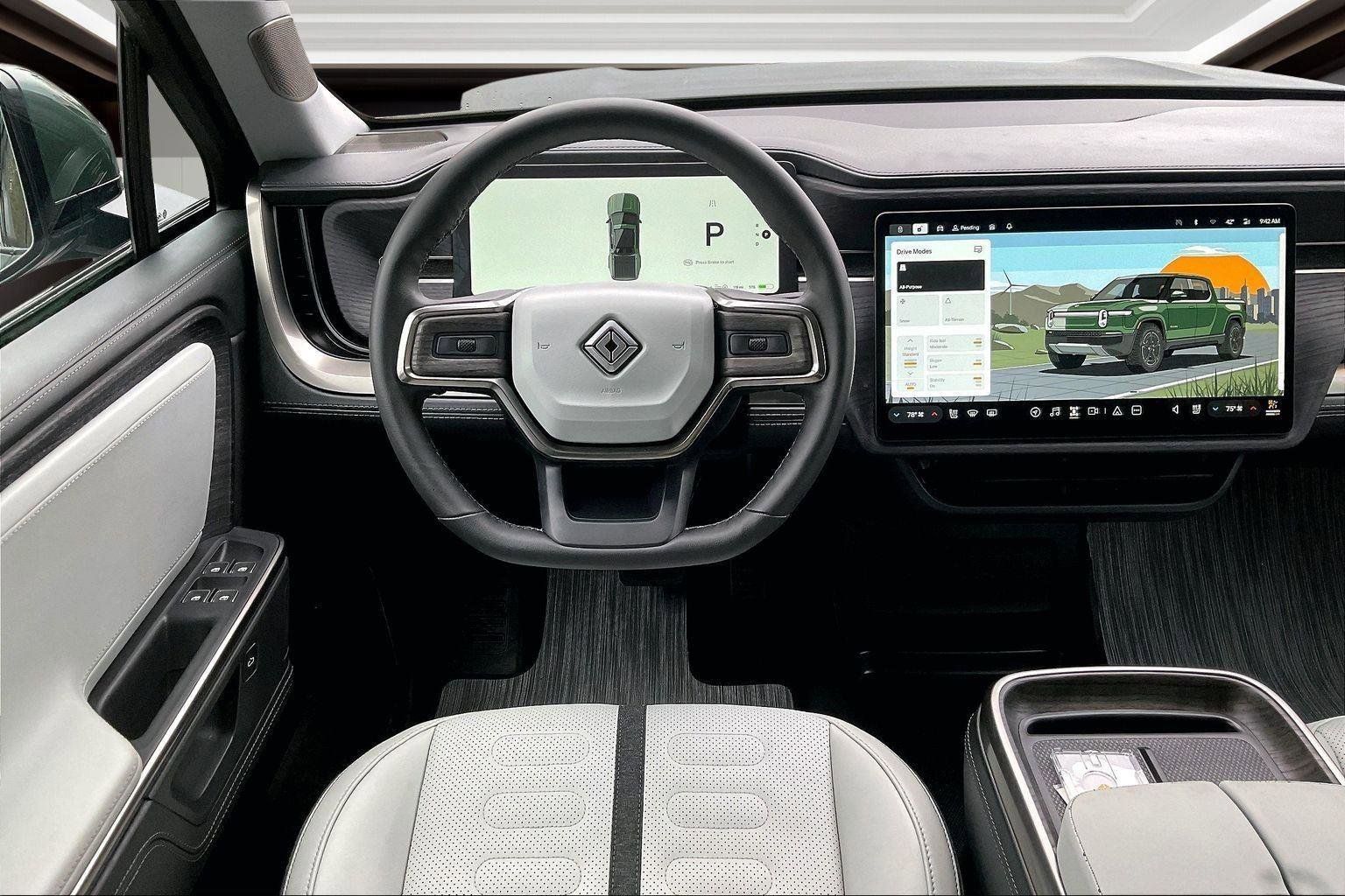 Used 2025 Rivian R1T Adventure image 5