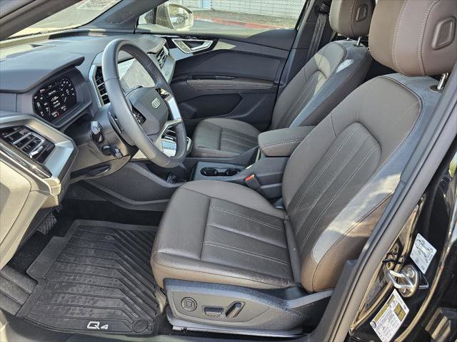 Used 2025 Audi Q4 e-tron Premium image 2