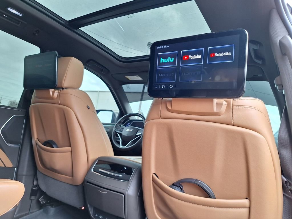 Used 2023 Cadillac Escalade Sport w/ Touring Package image 36