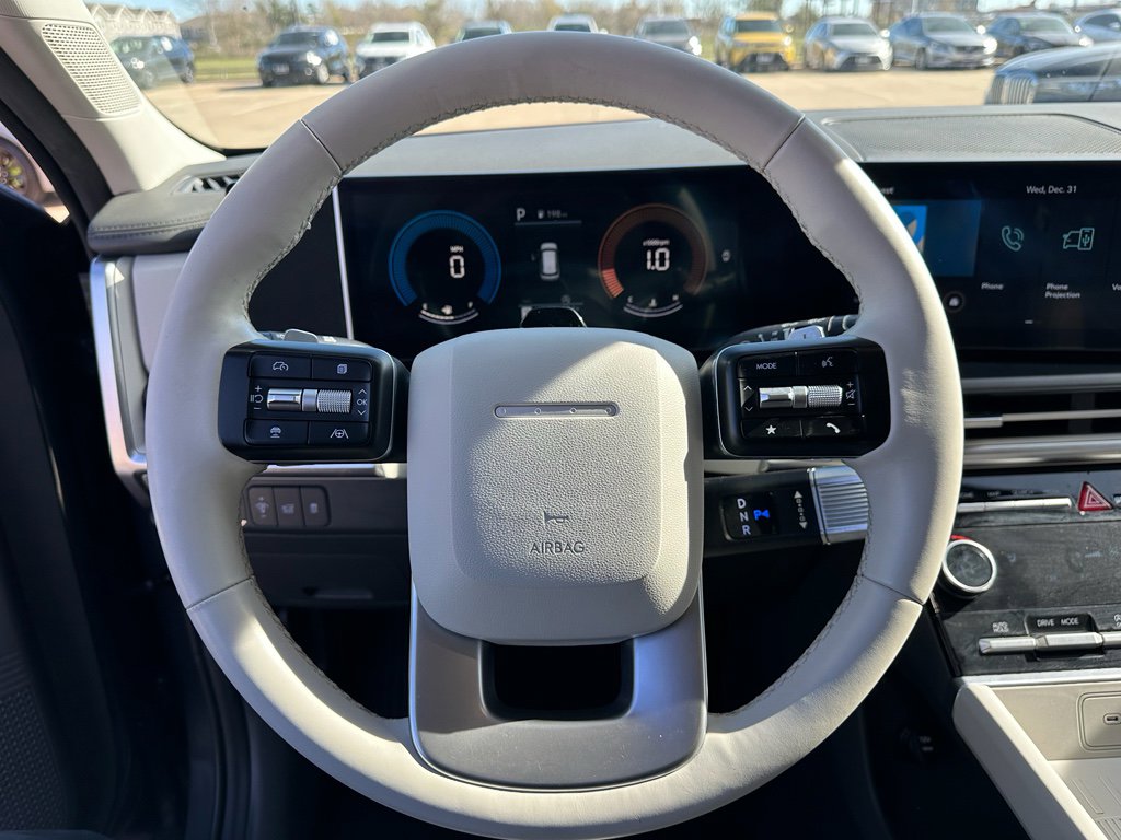 Used 2025 Hyundai Santa Fe SEL image 14