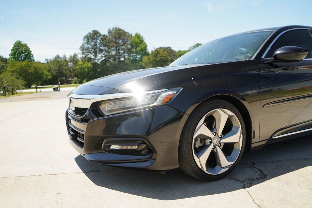 Used 2019 Honda Accord Touring image 17