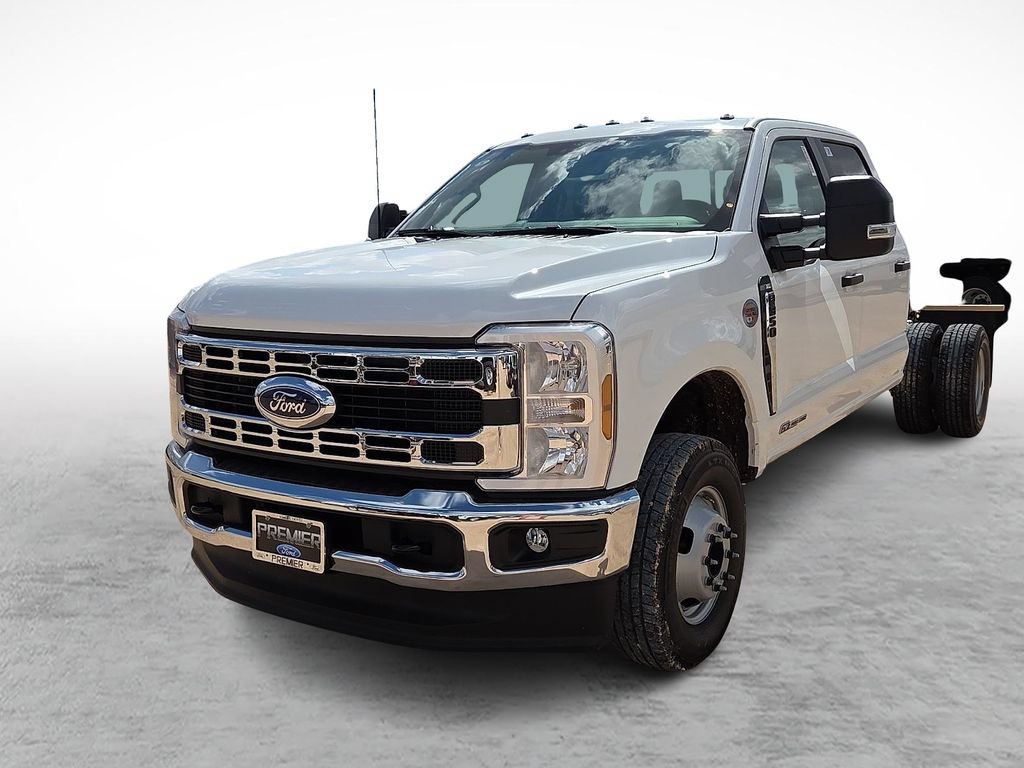 New 2026 Ford F350 XL w/ XL Chrome Package AWD/4WD image 4