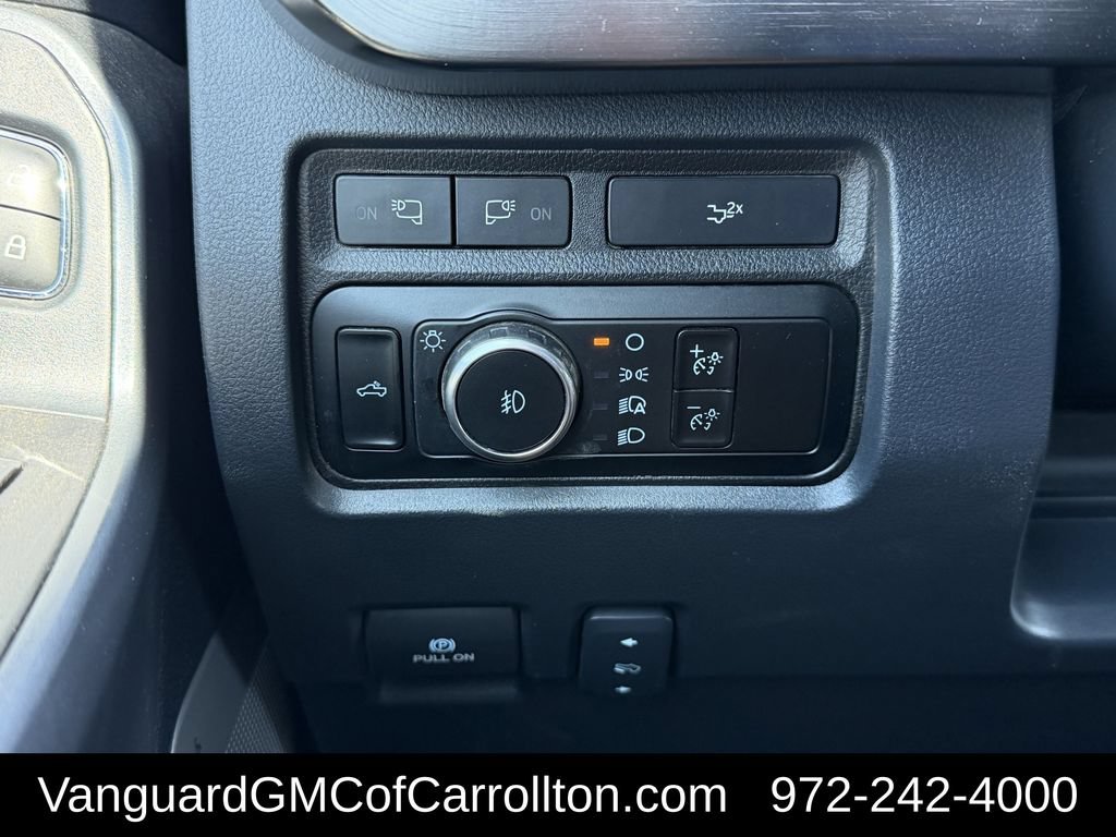 Used 2023 Ford F250 Lariat w/ Sport Appearance Package AWD/4WD image 26
