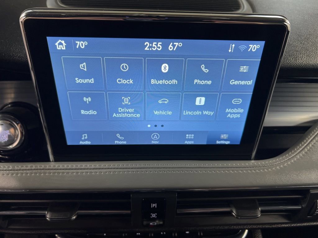 Certified 2022 Lincoln Corsair AWD w/ Equipment Group 101A image 9
