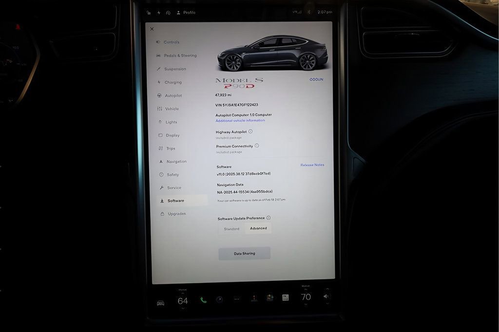 Used 2016 Tesla Model S P90D image 29