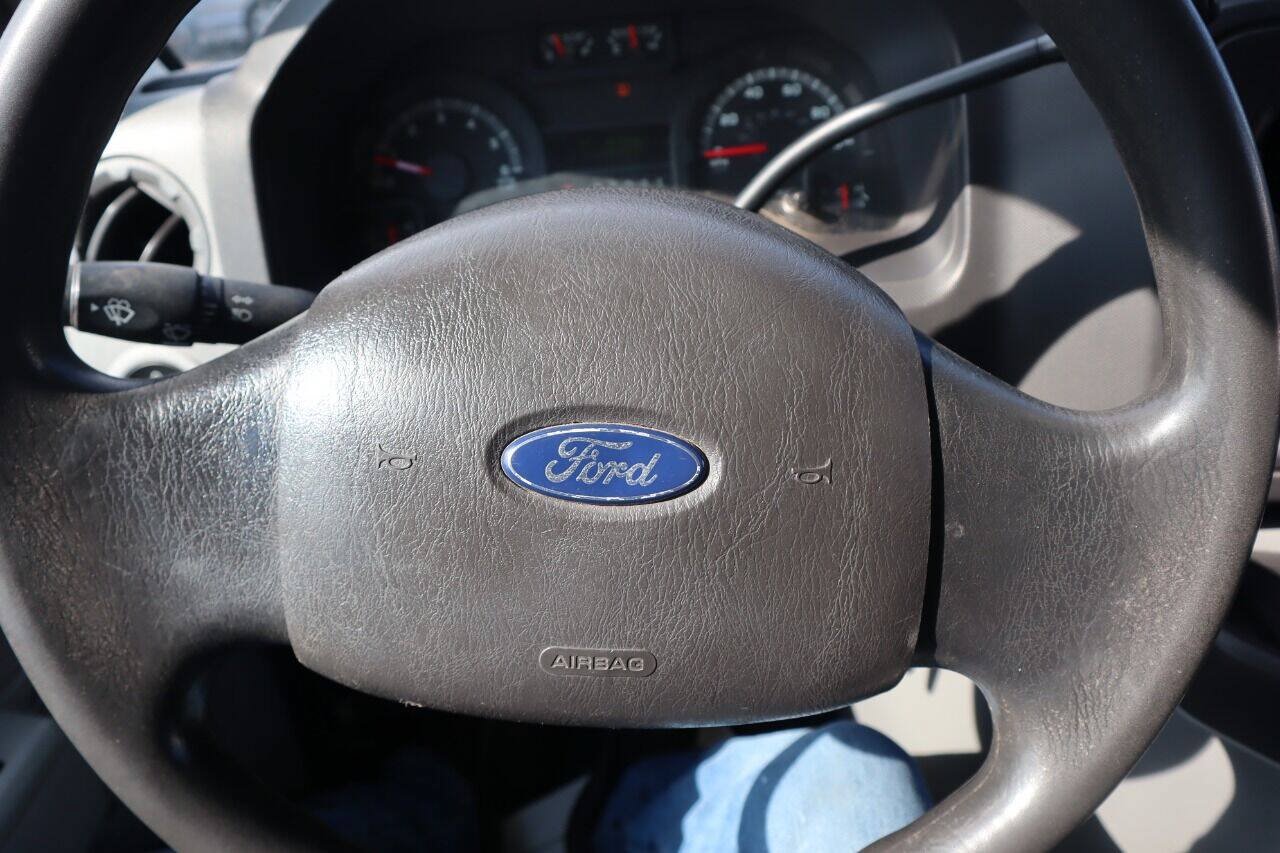 Used 2011 Ford E-250 and Econoline 250 w/ PWR Group RWD image 52