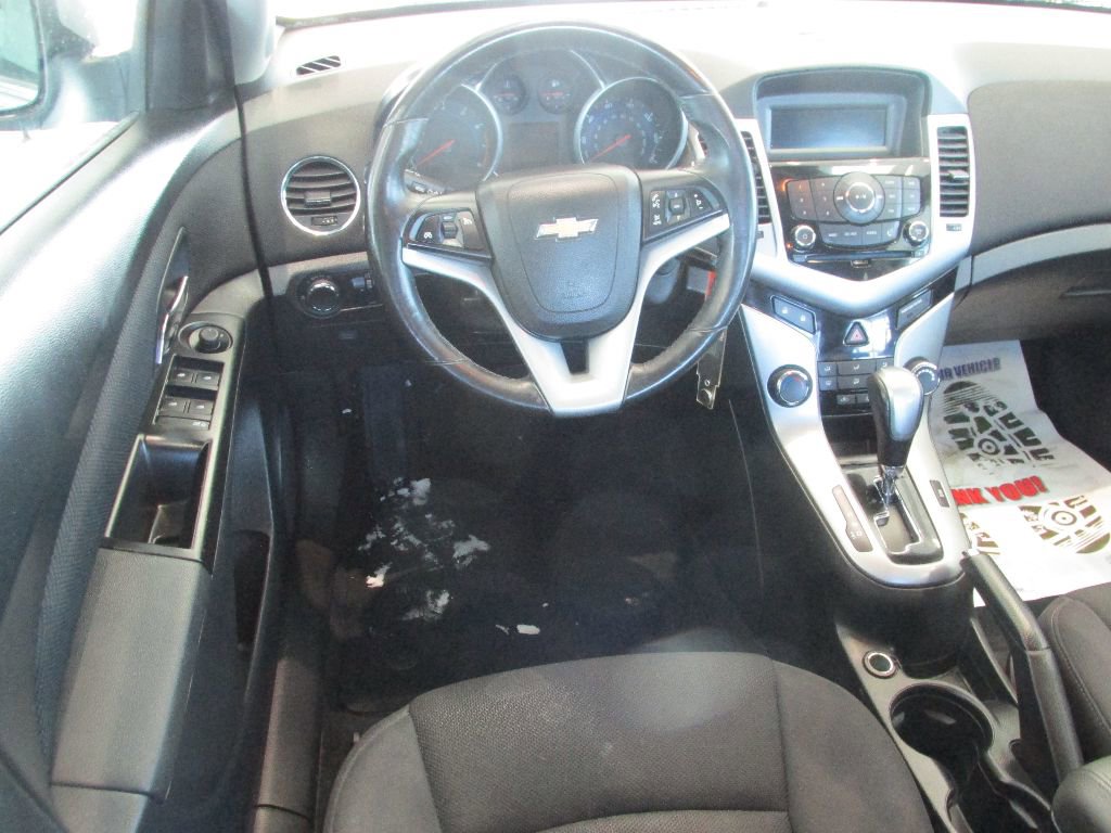 Used 2013 Chevrolet Cruze LT image 15