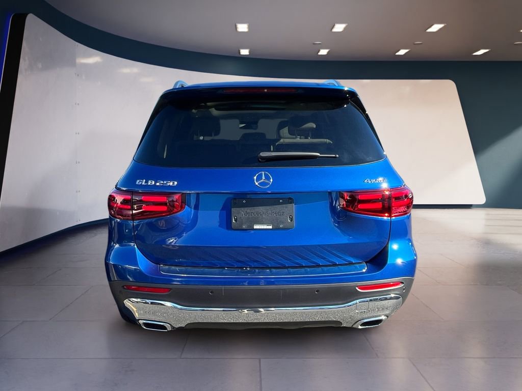 Certified 2025 Mercedes-Benz GLB 250 4MATIC image 3