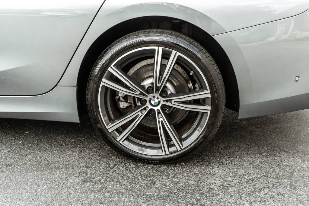 Used 2023 BMW 330i xDrive Sedan w/ Parking Assistance Package AWD/4WD image 29