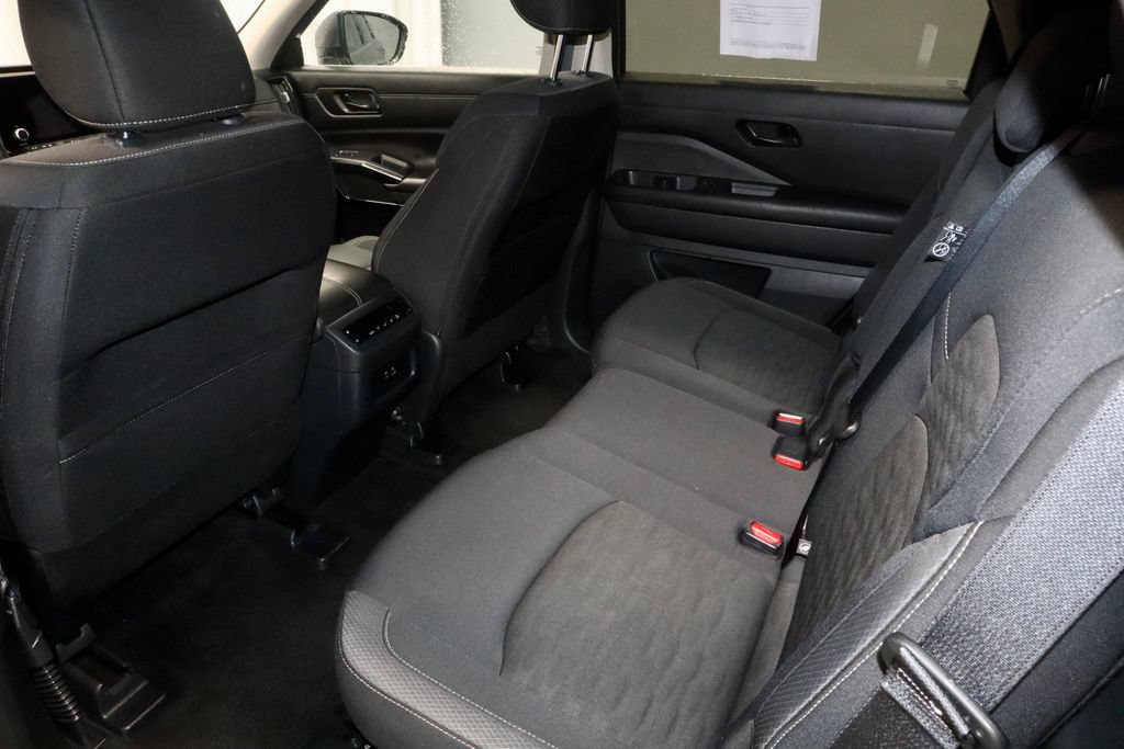 Certified 2025 Nissan Pathfinder SV AWD/4WD image 21