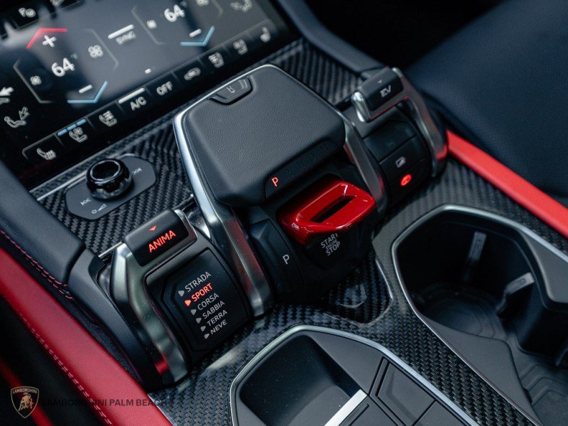 Used 2026 Lamborghini Urus SE AWD/4WD image 11