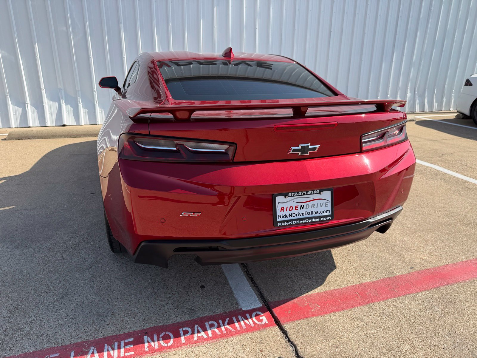 Used 2018 Chevrolet Camaro SS RWD image 5