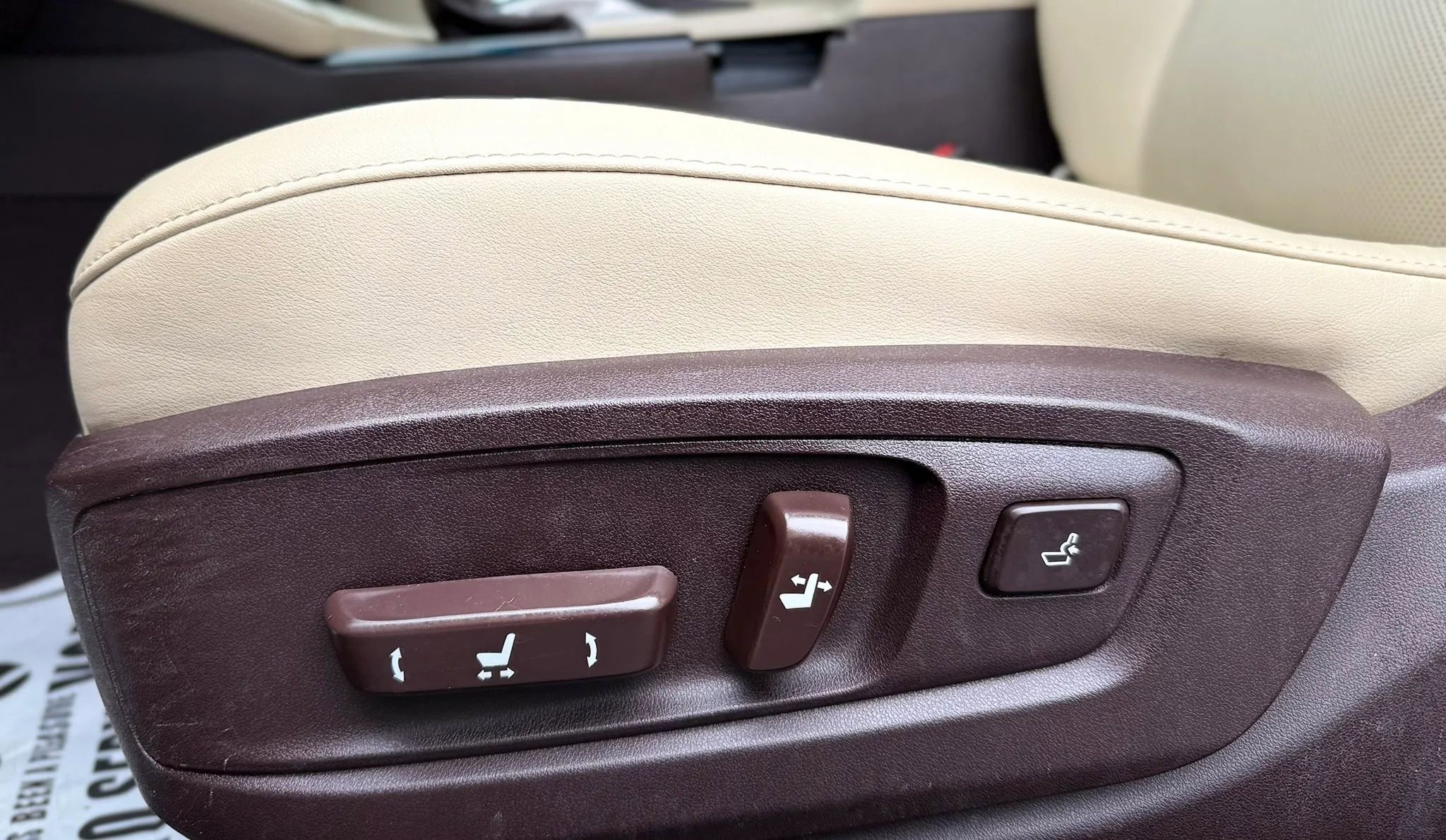 Used 2017 Lexus ES 350 w/ Navigation System Package image 28