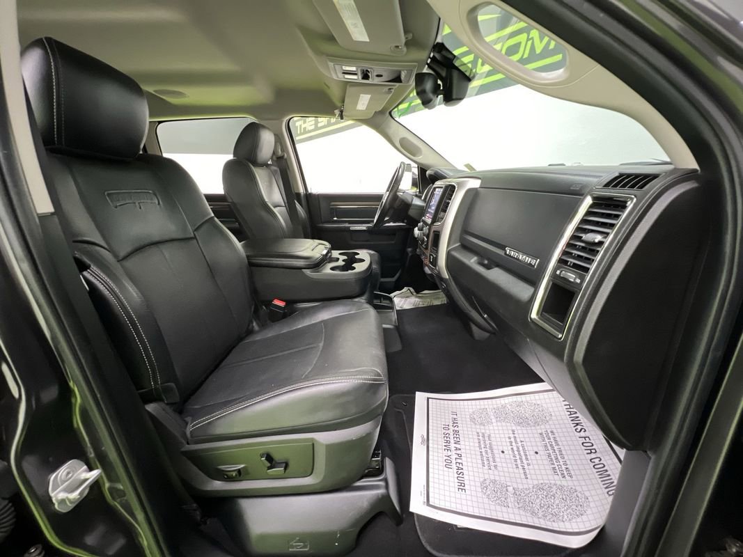 Used 2018 RAM 1500 Laramie w/ Convenience Group AWD/4WD image 29