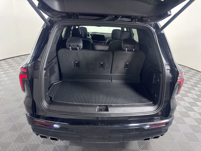Used 2024 Chevrolet Traverse RS AWD/4WD image 15