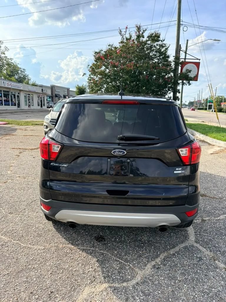 Used 2019 Ford Escape SE AWD/4WD image 6