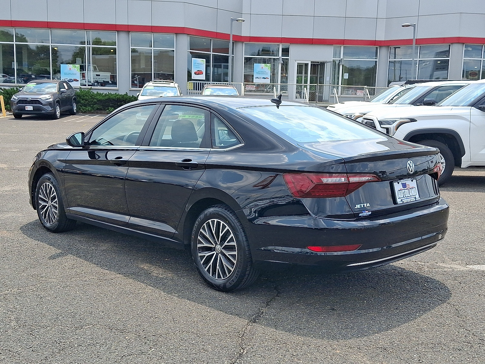 Used 2021 Volkswagen Jetta SE w/ SE Cold Weather Package FWD image 5